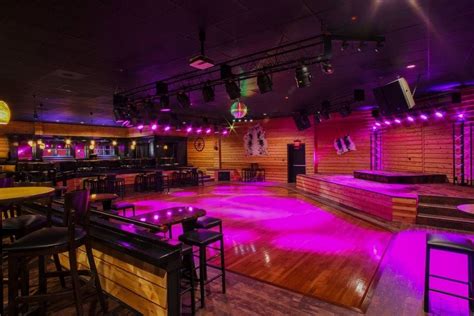 It's cold drinks, friendly people and an AMAZING location. . Best clubs in myrtle beach